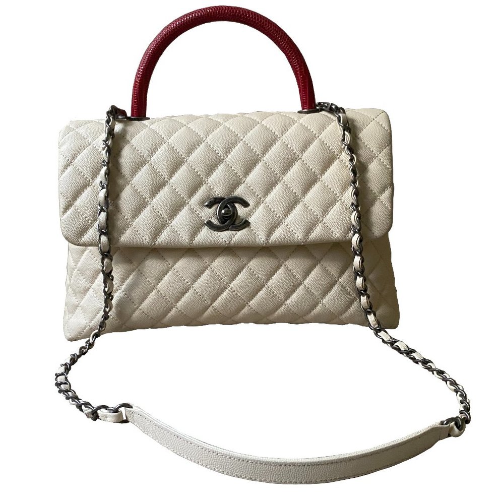 100% Auth CHANEL Rare Caviar Quilted Medium Coco Handle Bag in Pearl Whi…